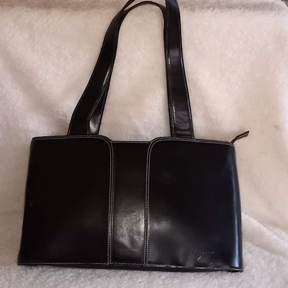 Pre-loved Reaction purse